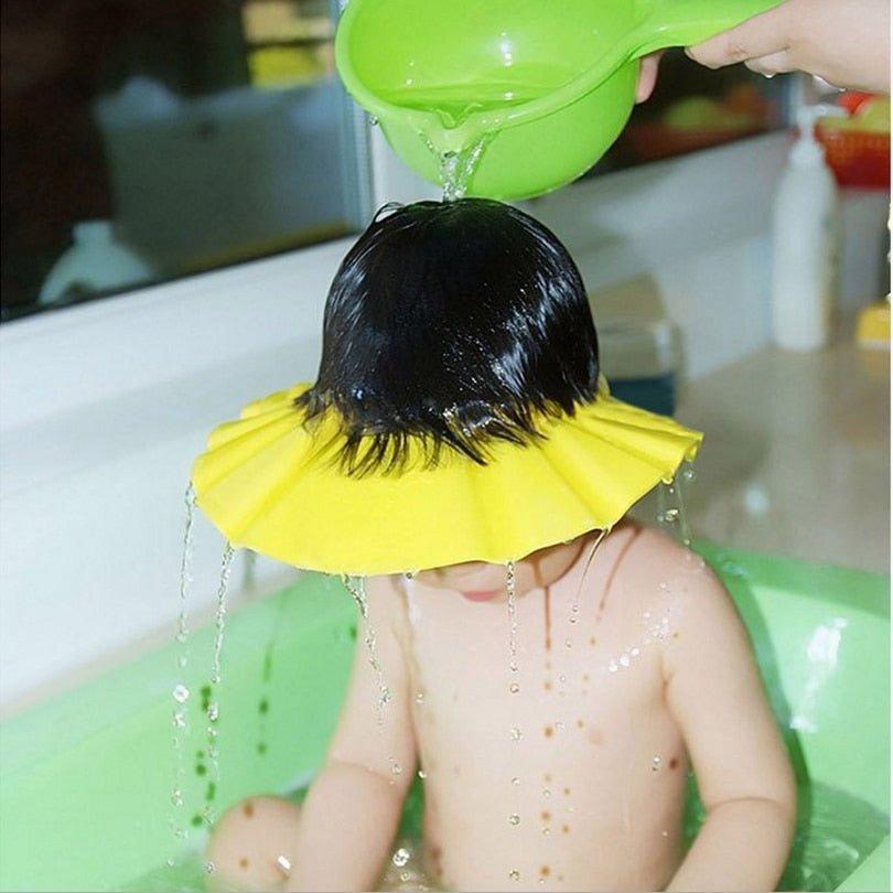 Visière chapeau pour douche bébé I ShampooCap™ - MommyLouve